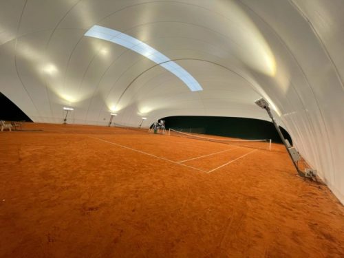 Pressostrutture per tennis in Francia