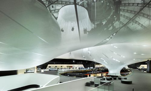 Architettura tessile per eventi realizzata per Mercedes