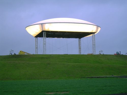 Illuminazione interna dei cuscini per evento notturno