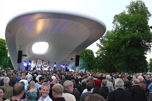 La struttura del Tubaloon ospita il palco del Jazz Festival