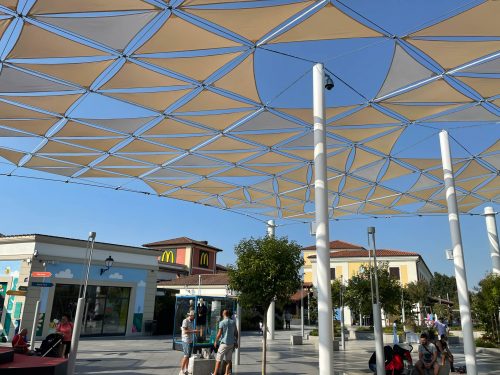 Serravalle Outlet 19